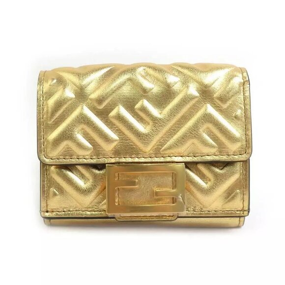 Auth FENDI Trifold Wallet Gold Leather - h30934g - Picture 2 of 12